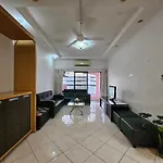Hbkk-Marina Court